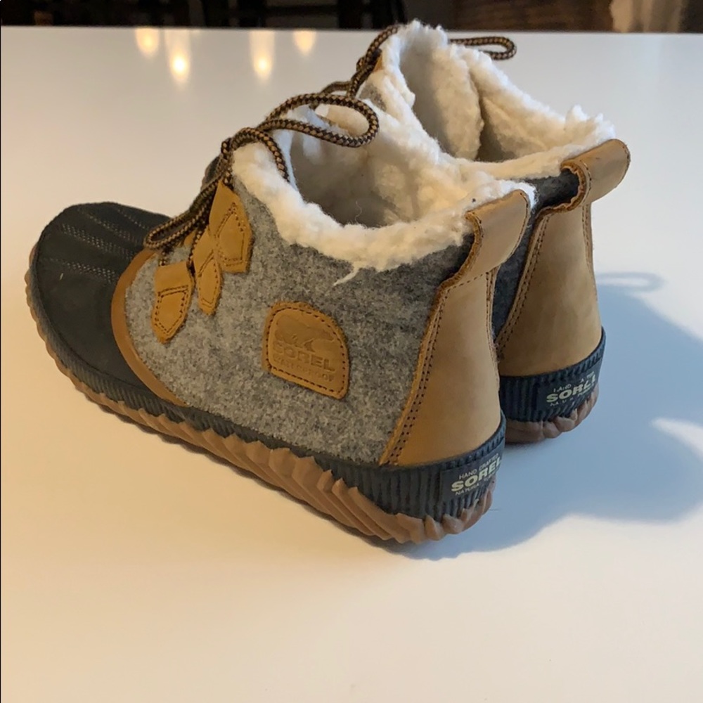 Sorel out and about fleece lined boot